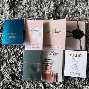 Fragrance sample bundles
